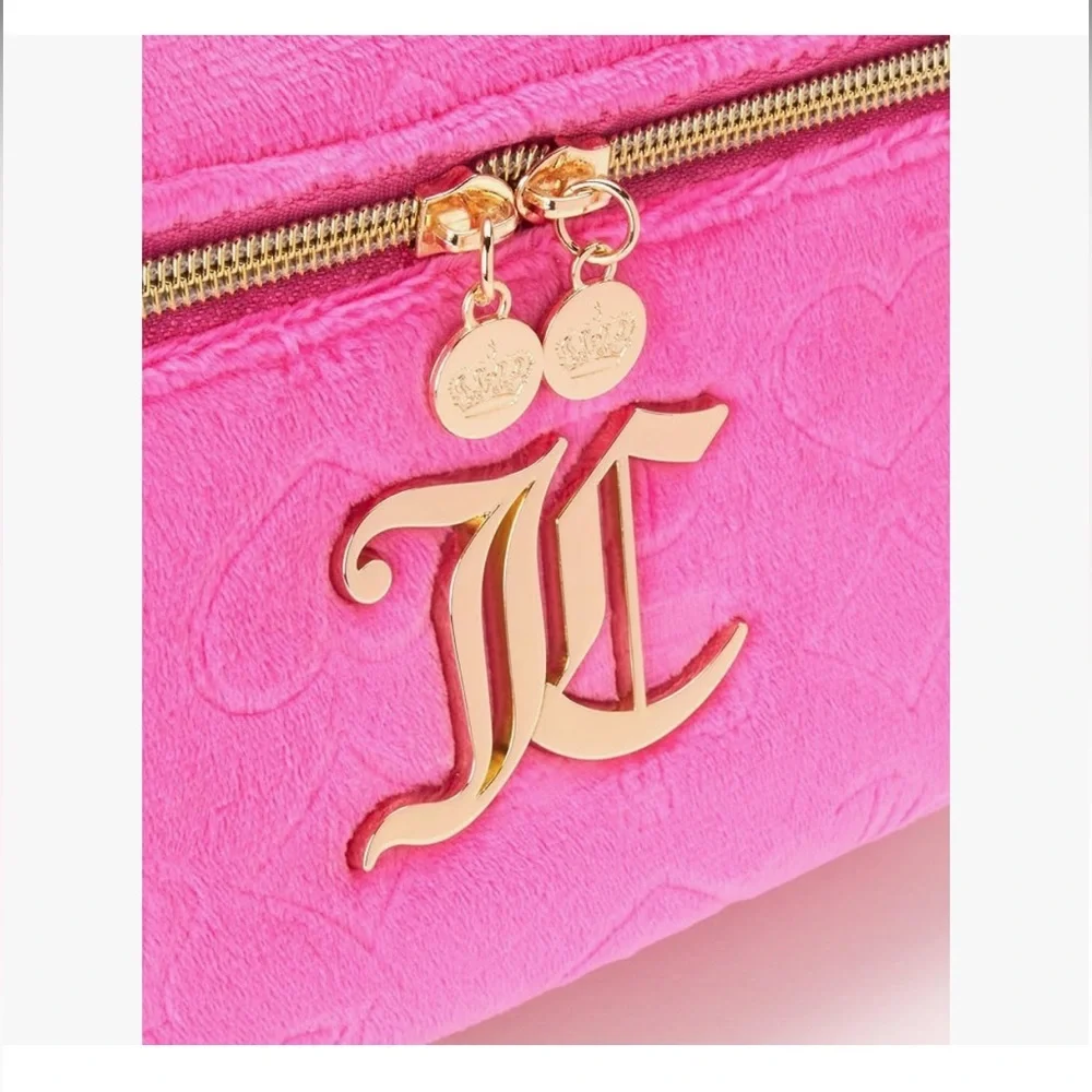 Juicy Couture chic stylish